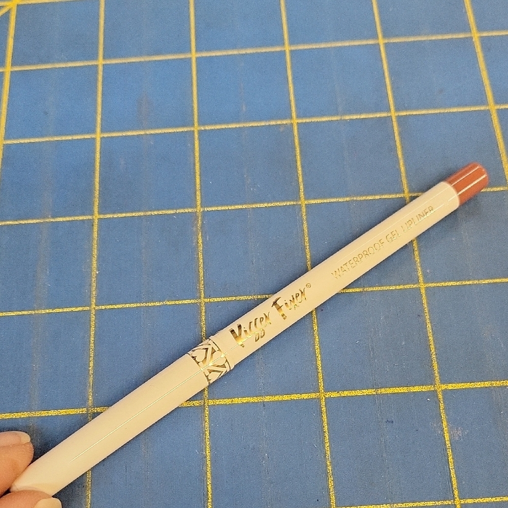 Bellebeauty Kisser Fixer Waterproof Lip Liner - Pink Coral Nude